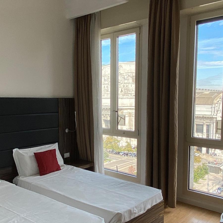 Ih Hotels Milano Centrale Guest House Eksteriør billede