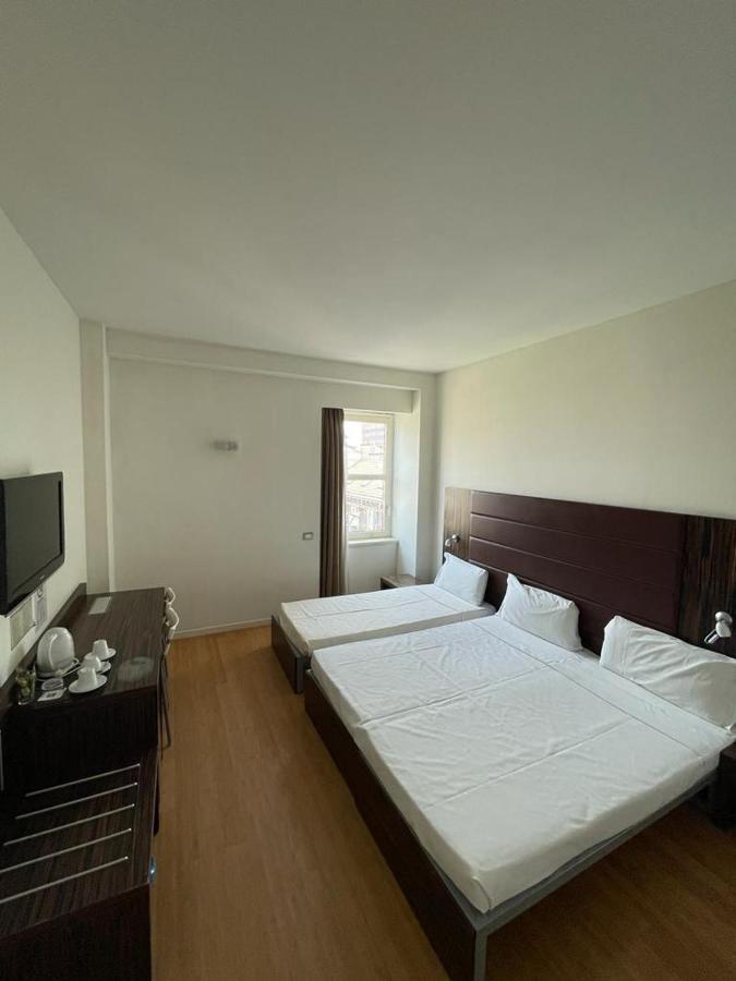 Ih Hotels Milano Centrale Guest House Eksteriør billede